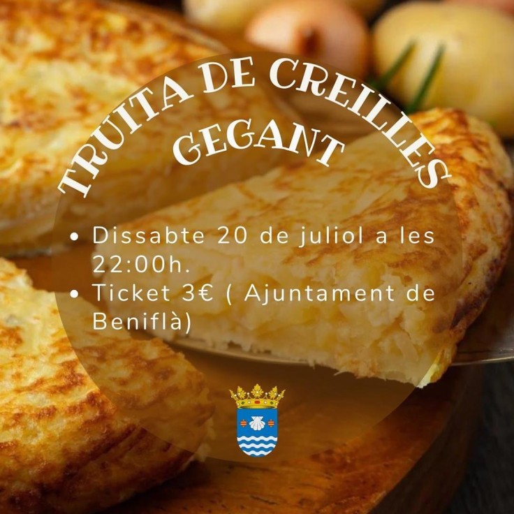 Tortilla de patatas gigante en el Ayuntamiento de Beniflà