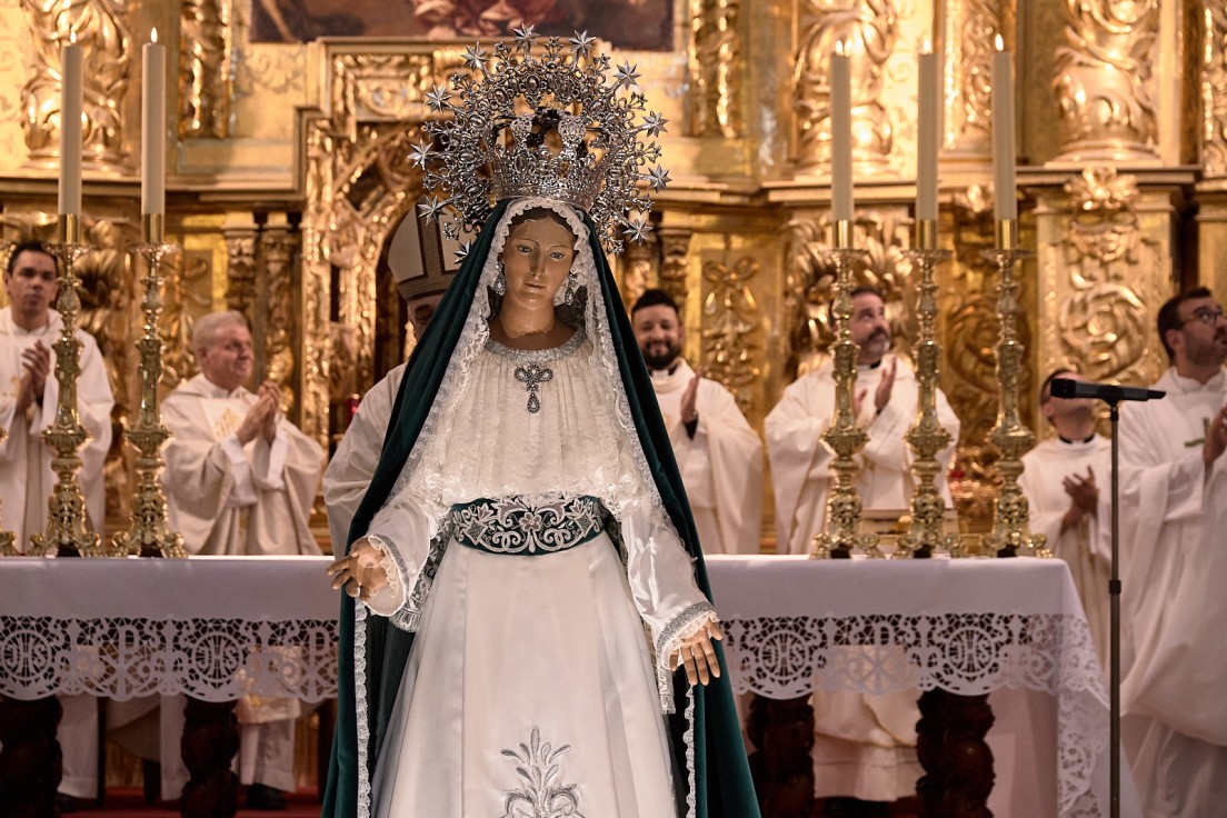 La Virgen de la Esperanza de la Hermandad del Santo Sepulcro de Gandia ya está coronada canónicamente