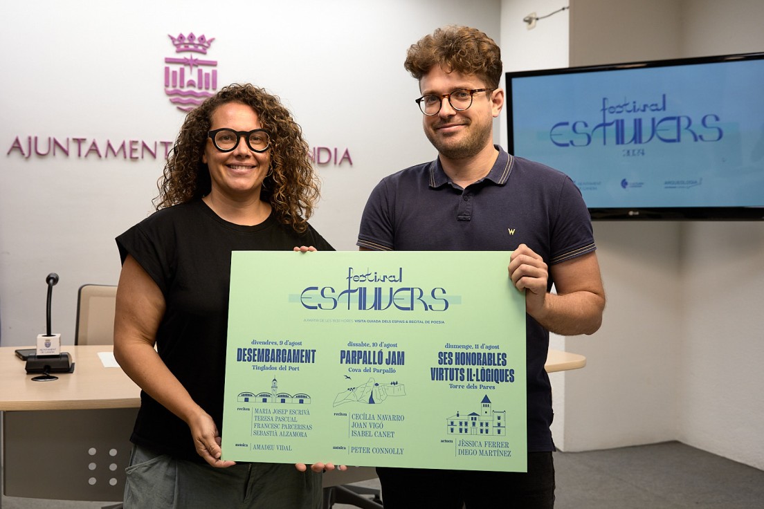 Nuevos lugares como los tinglados del puerto de Gandia y la Cova del Parpalló en la cuarta y atrevida edición del festival Estiuvers