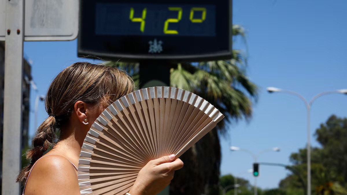 Sanidad advierte del peligro por las altas temperaturas en la Comunidad Valenciana