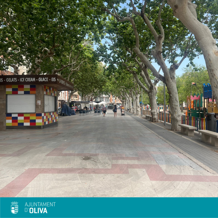 El ayuntamiento de Oliva niega la información confusa que circula sobre el desmontaje de las terrazas de los bares en los días de las Entradas de Moros i Cristians .