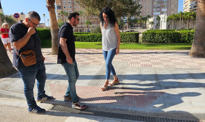 Tavernes avanza en la eliminación de barreras de accesibilidad en la playa de la Goleta