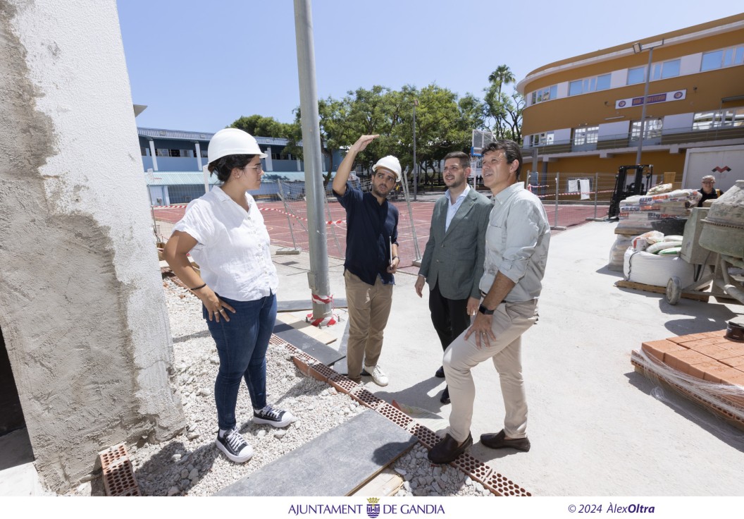 Las obras de mejora del polideportivo de Gandia avanzan a buen ritmo con actuaciones por valor de 2,4 millones de euros
