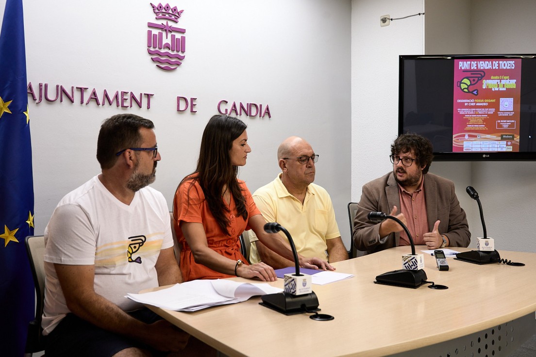 Presentación de la Tercera edición del concurso Amateur de Fideuà de Gandia para atraer al turismo y dar a conocer nuestra cultura y tradiciones