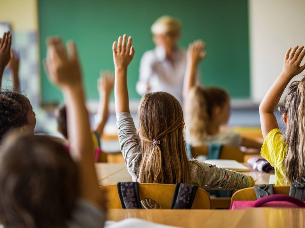 El Consell advierte a los colegios que deberán aplicar el 25% de enseñanza en castellano