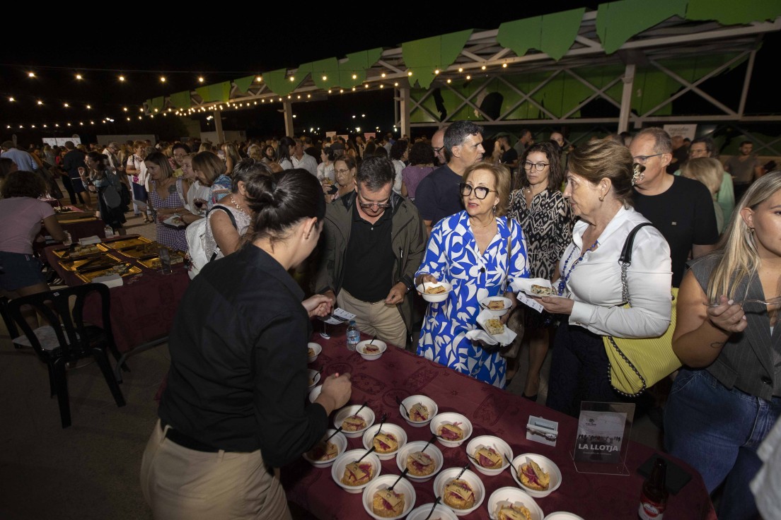 Éxito en la V Gala Solidaria de Cáritas Gandia celebrada ayer noche