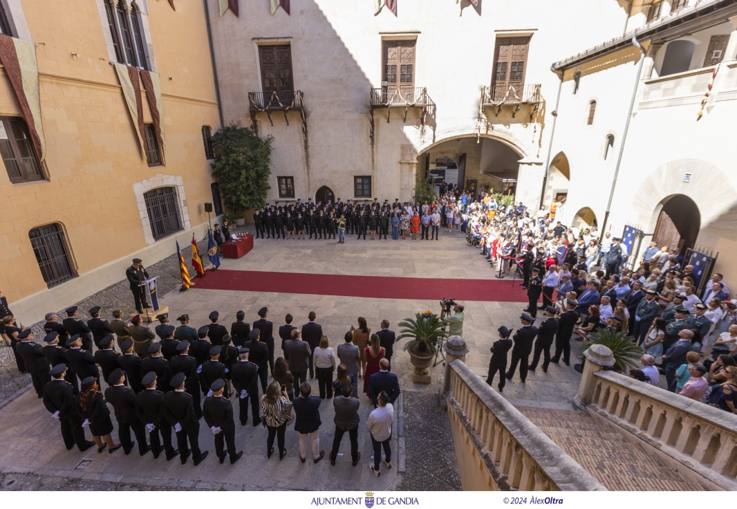 Gandia celebra el Día de la Policía Nacional con un acto institucional en el Palacio Ducal