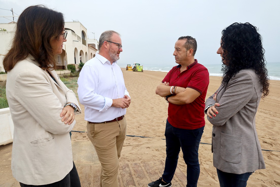La Diputació de València elige Tavernes para cerrar la campaña de limpieza de playas tras gestionar 340 metros cúbicos de residuos