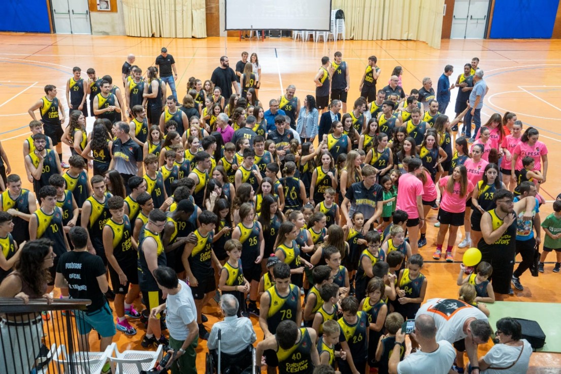 Tavernes Basketball club presentó los equipos de la temporada 2024-25