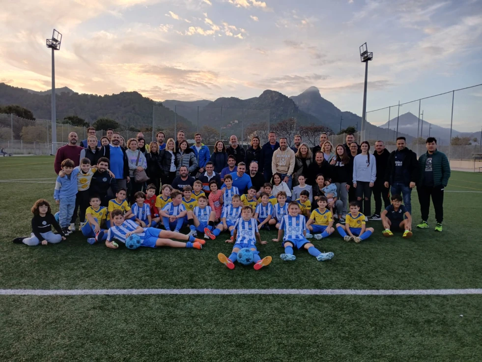 Un gesto que inspira: Gandia ofrece sus instalaciones deportivas a niños de Algemesí tras la DANA