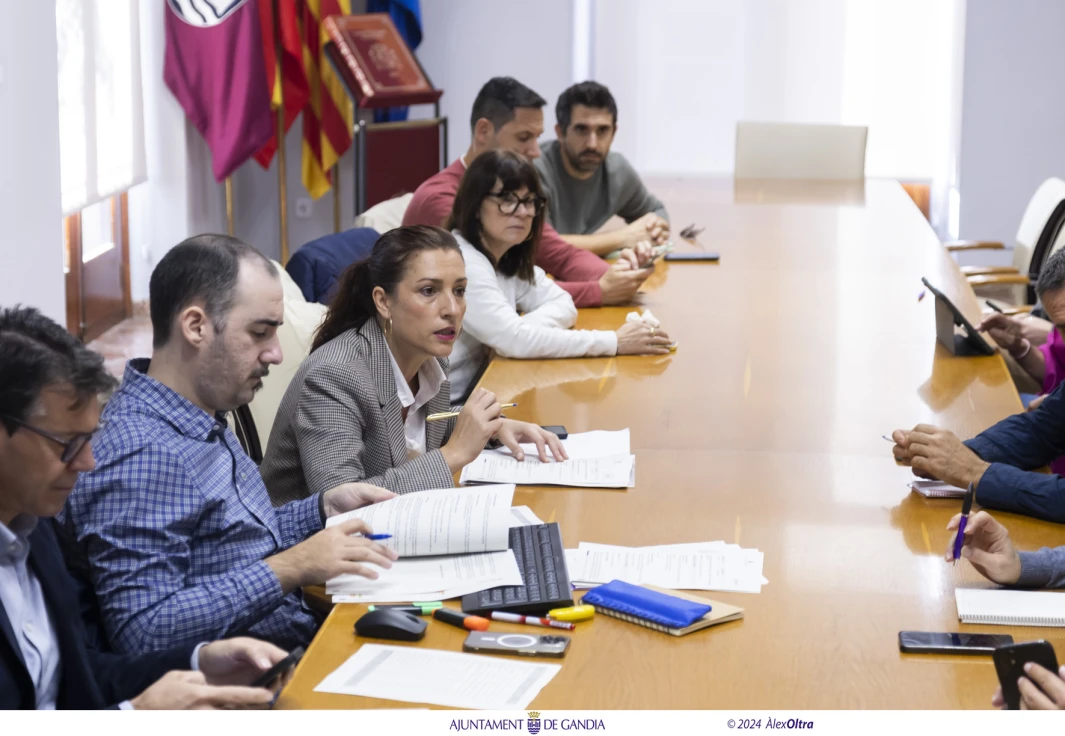 Las Madres y Padres de los alumnos de Gandia piden la retirada de la Ley de libertad de elección de lengua a sus hijos