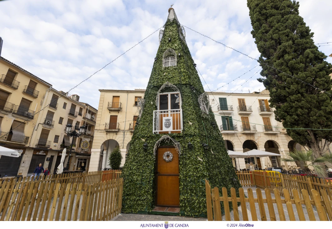 La Navidad llega a Gandia este viernes con el encendido de las luces, una fiesta infantil y la apertura de un gran Árbol Mágico