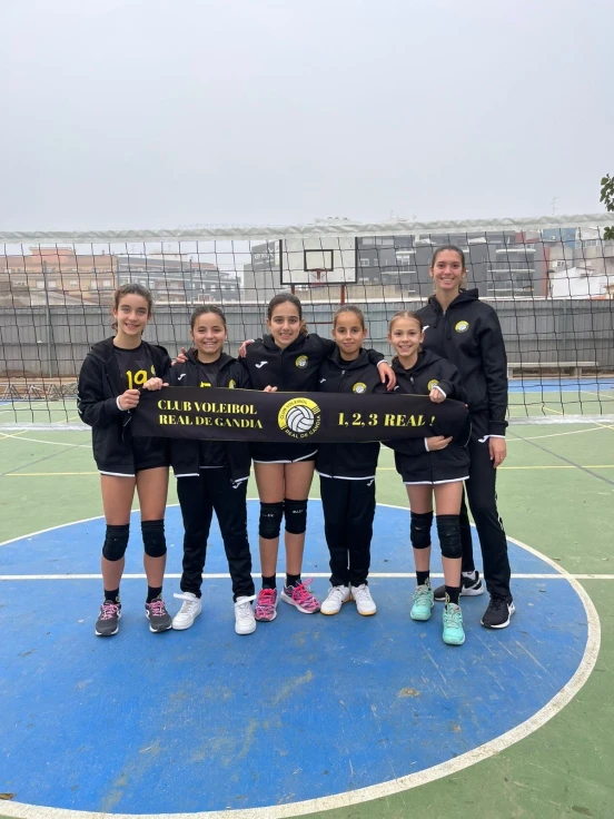 El CV Real de Gandia celebra victorias en varias categorías, pero también sufre derrotas
