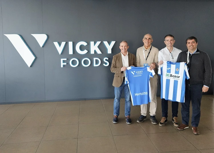 La Fundación Vicky Foods y CF Gandia suscriben una alianza para impulsar la nueva etapa del Club