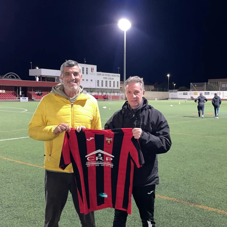 El CF Bellreguard Presenta a Quique Esteve como Nuevo Entrenador