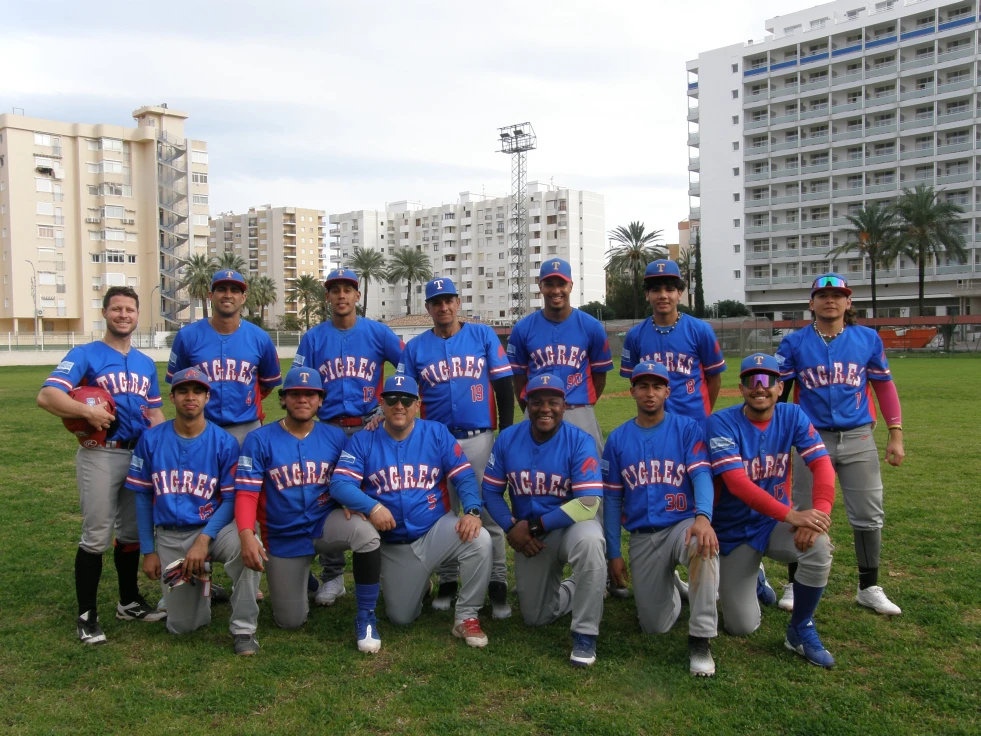 Tigres de Gandia dominan en un partido “casi perfecto” contra Spiaggia BC