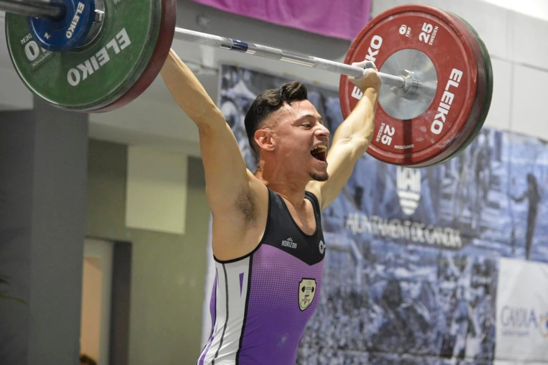 Michael Otero brilla en la Copa de España Máster en Gandia, batiendo récords y logrando el Trofeo "Antonio Climent"