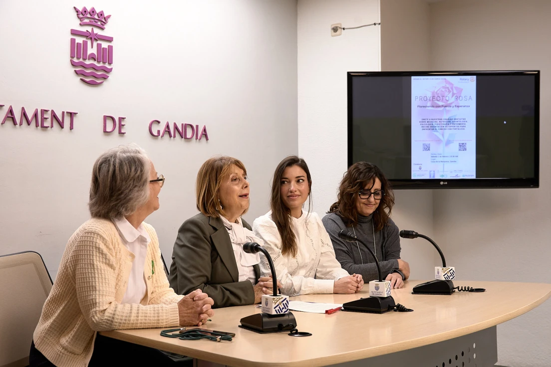 Iniciativa Proyecto Rosa llega a Gandia para ayudar a los enfermos de cáncer y sus familias