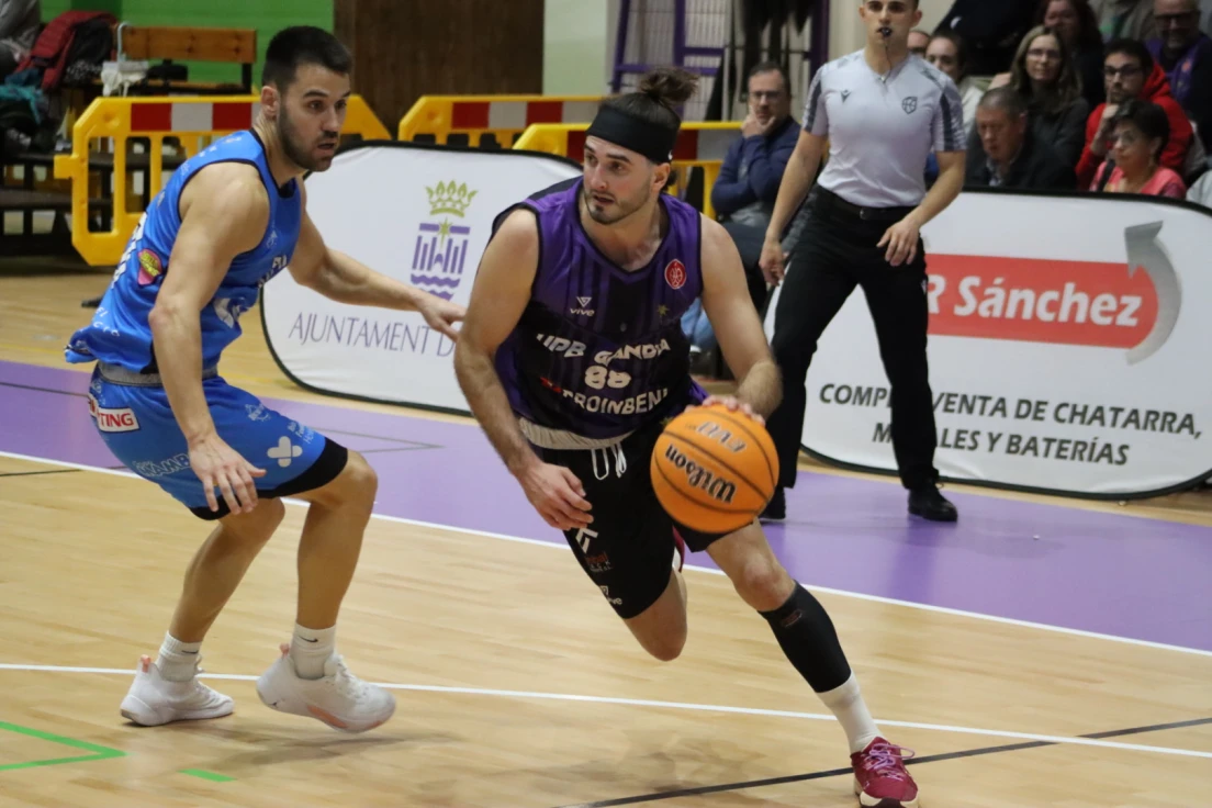 Debut sin premio para el Proinbeni Units Pel Bàsquet Gandia ante el Sant Antoni