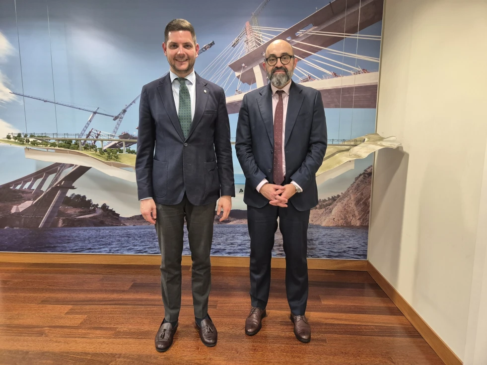 El alcalde de Gandia se reúne con ADIF para avanzar en el desdoblamiento de la vía férrea en el tramo hasta Cullera