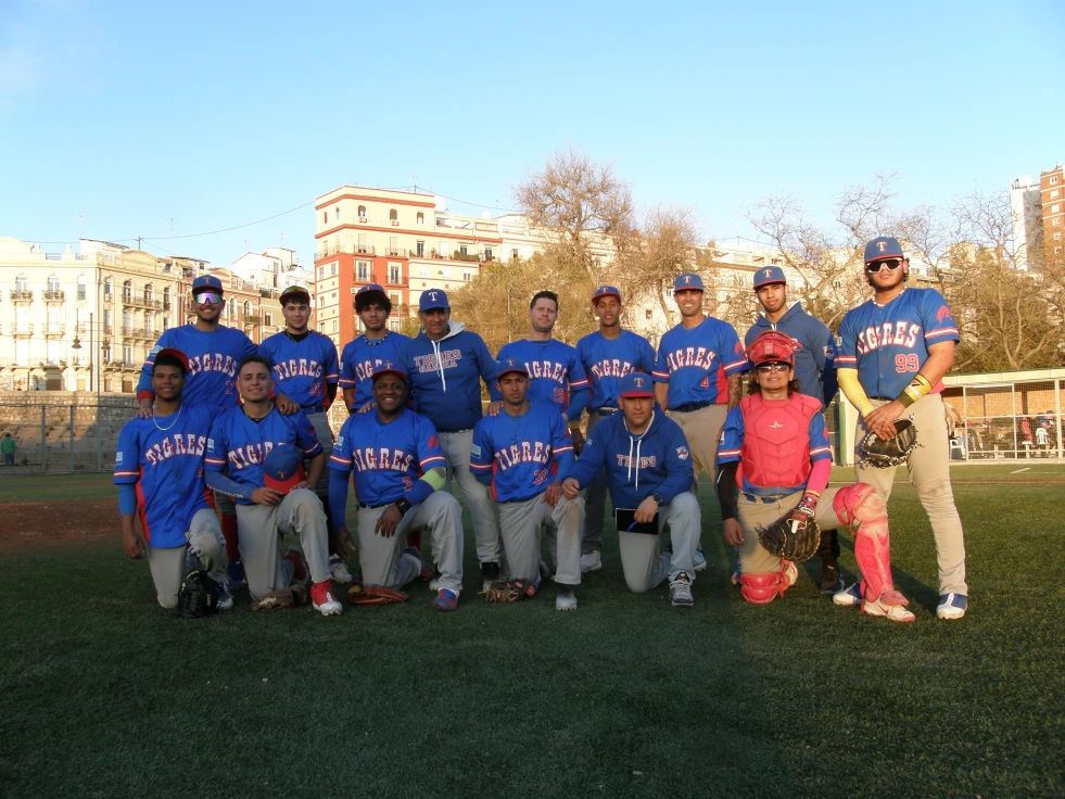 Tigres de Gandia logra el Subcampeonato Autonómico de Béisbol tras una emocionante victoria ante Rocosos