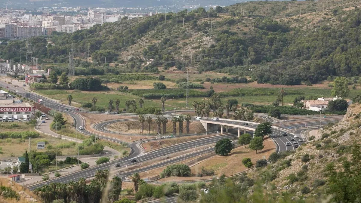 El Ministerio de Transportes retrasa por las lluvias las obras de mejora en el enlace de la N-332 en Gandia