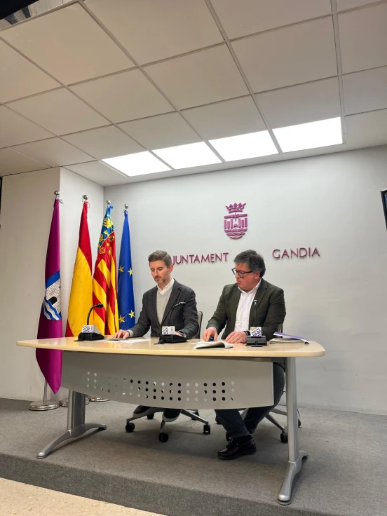 El PP denuncia la falta de ejecución presupuestaria y el aumento de la deuda en Gandia