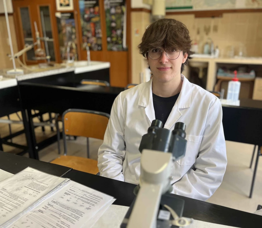 Pere Borja, alumno del Colegio Los Naranjos de Gandia, representará a la Comunitat Valenciana en la XX Olimpiada Nacional de Biología