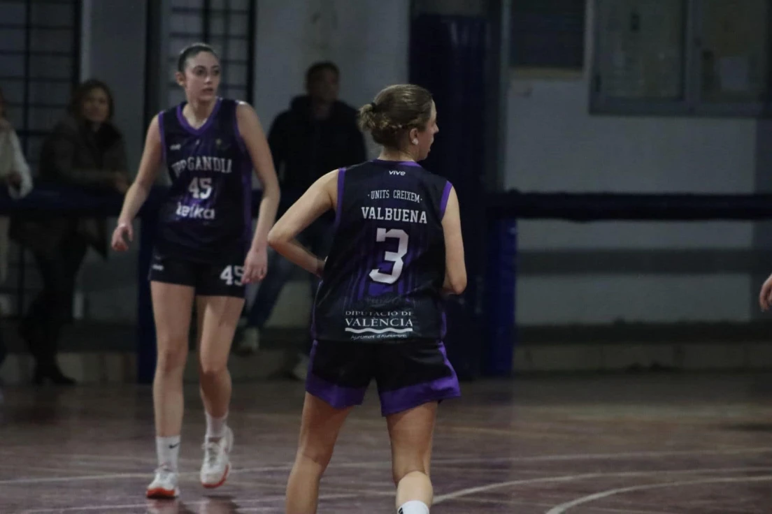 El equipo femenino del Units Pel Básquet Gandia Logra su Séptima Victoria Consecutiva