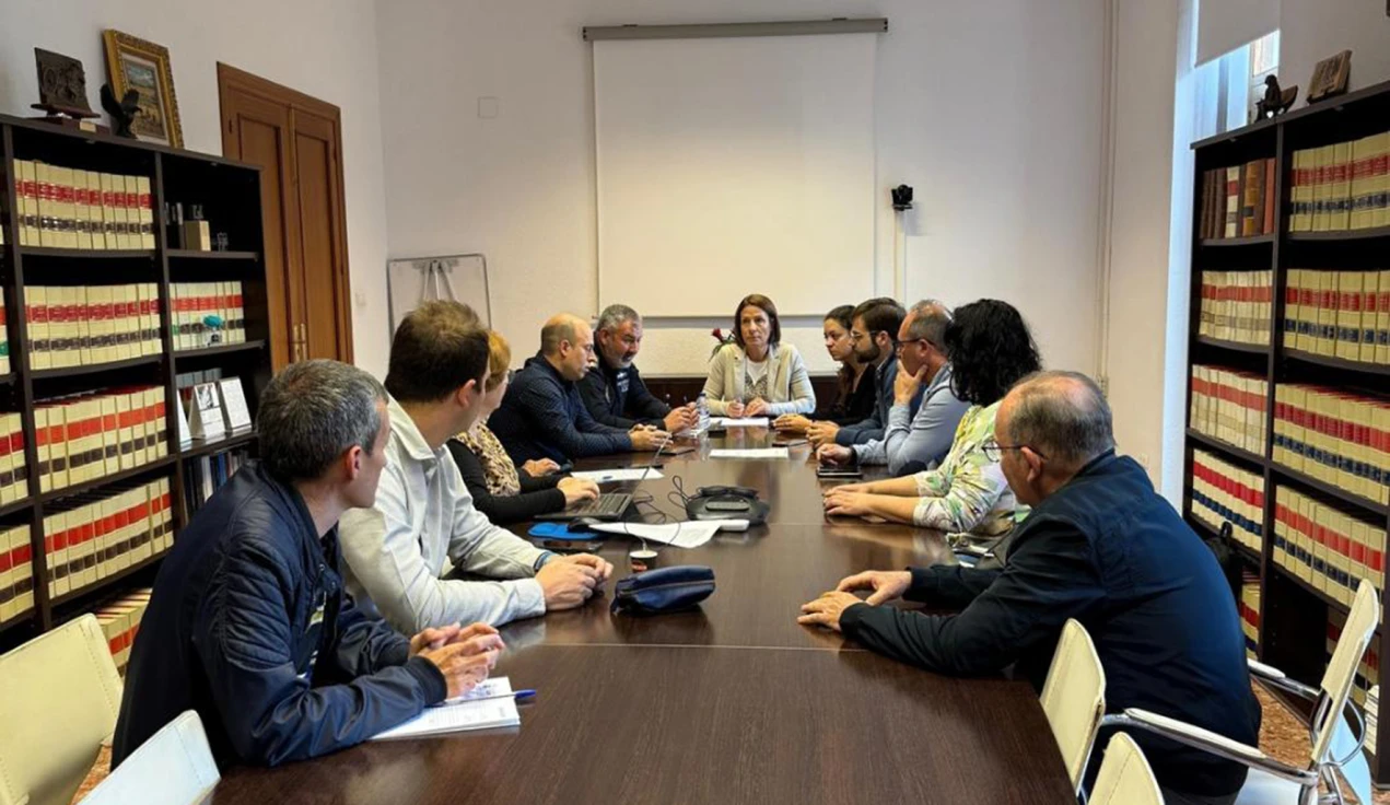 Oliva vivió ayer, a pesar del apagón eléctrico, una jornada sin incidentes graves