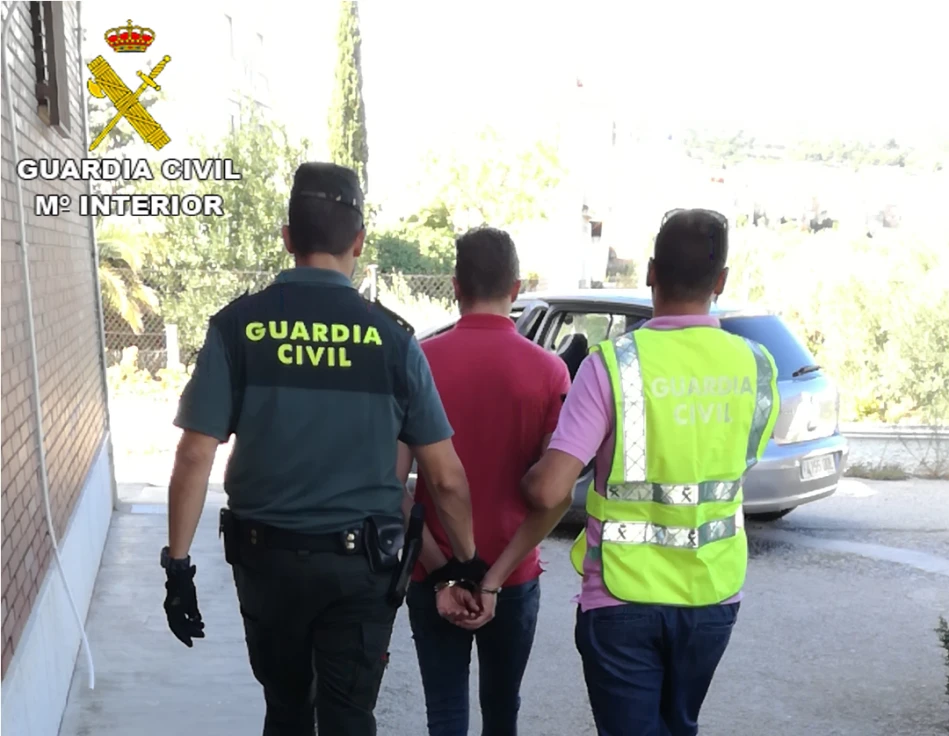 Cárcel para un hombre de 36 años detenido por la Guardia Civil por varios robos en un supermercado de Bellreguard