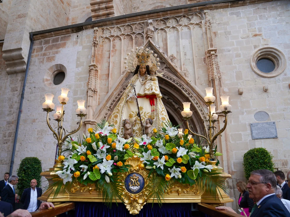 Gandia honra a su patrona con ofrenda, bailes, Misa y procesión este sábado y domingo próximos