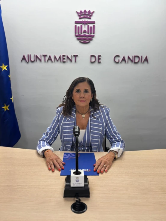 El PP denuncia que las ayudas al comercio gandiense excluyen a los negocios de la playa por su actividad estacional
