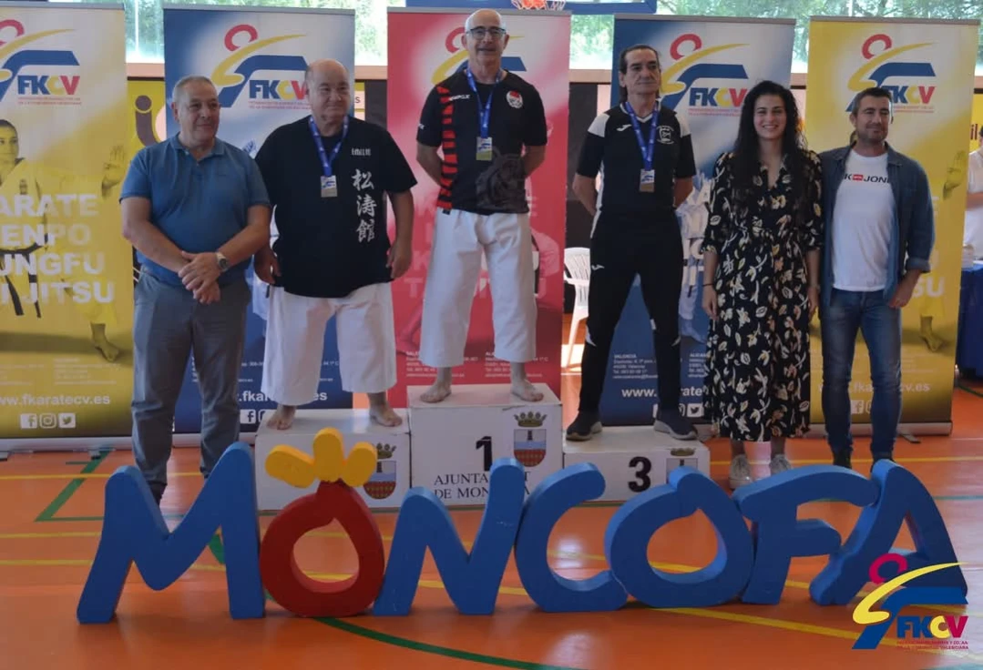 Joan Francesc Vidal Malonda del Club Tora Kai Gandia se proclama Campeón Autonómico de Kárate en Moncofa