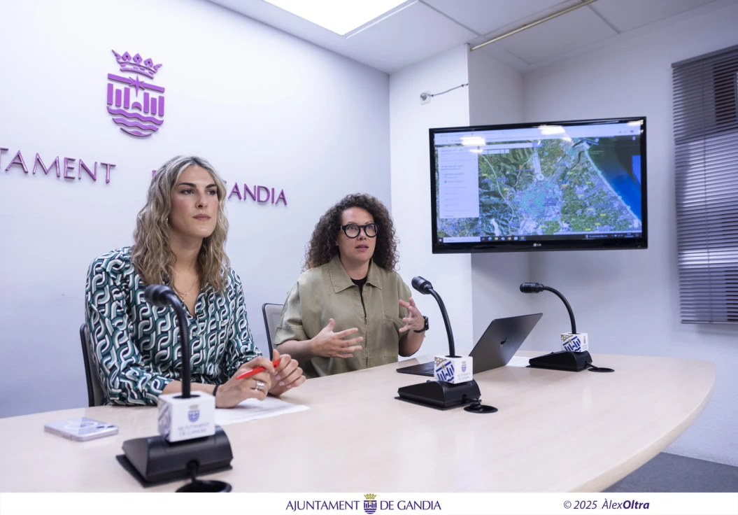 Gandia amplía su red de aparcabicis con 242 nuevas plazas en ciudad y playa