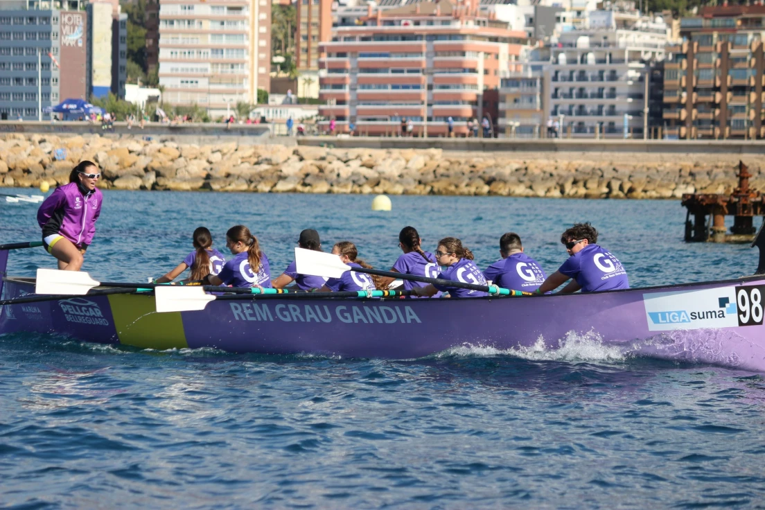 El Club Rem Grau Gandia se prepara para destacar en el Campeonato Autonómico Suma de Remo Olímpico / Clásico en Beniarrés