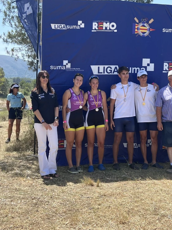 Cinco medallas para la Escuela de Remo del Grau de Gandia en los autonómicos