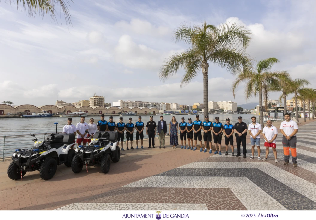 Gandia refuerza la seguridad estival con nuevos quads, un buggy y un operativo especial en la playa