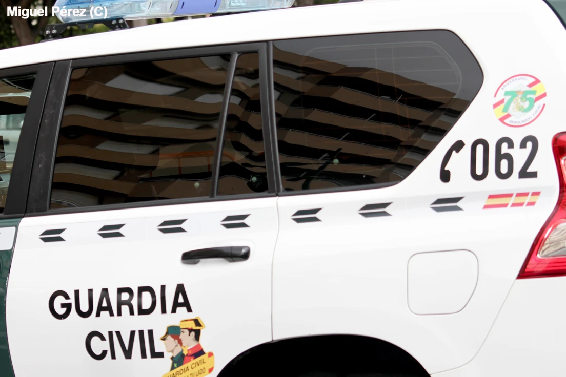 La Guardia Civil investiga a dos hombres en Tarragona por engañar a una mujer de Oliva para que les realizara una transferencia bancaria