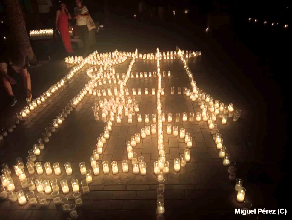 Benipeixcar vive esta noche la mágica 'Nit dels Ciris' en Gandia
