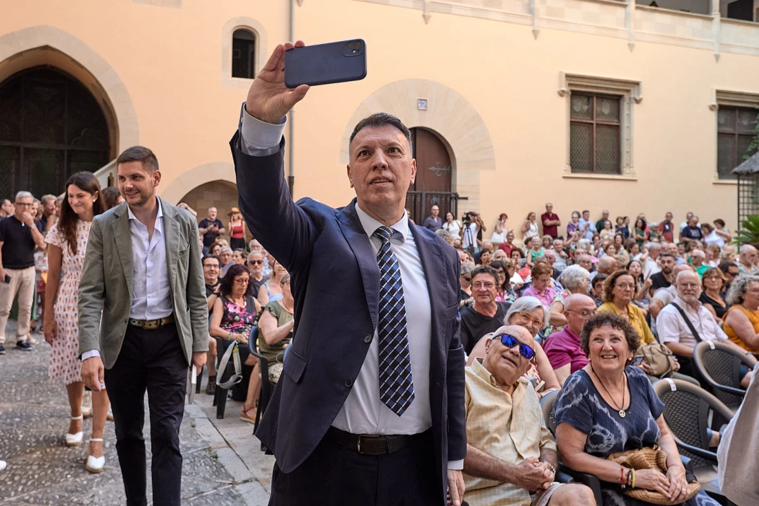 El magistrado Joaquim Bosch afirma en ‘Gandia Pensa’ que la alternativa a la democracia es el abismo