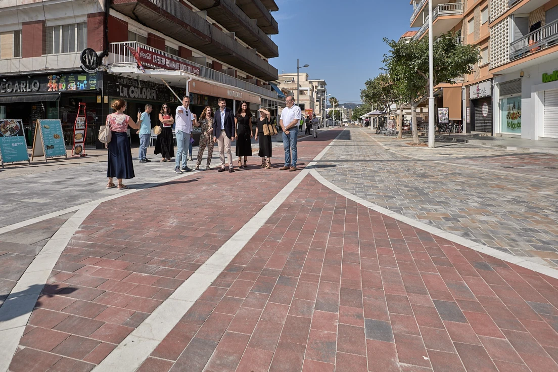 Gandia reabre al tráfico la avinguda de la Pau tras completar la primera fase de su renovación