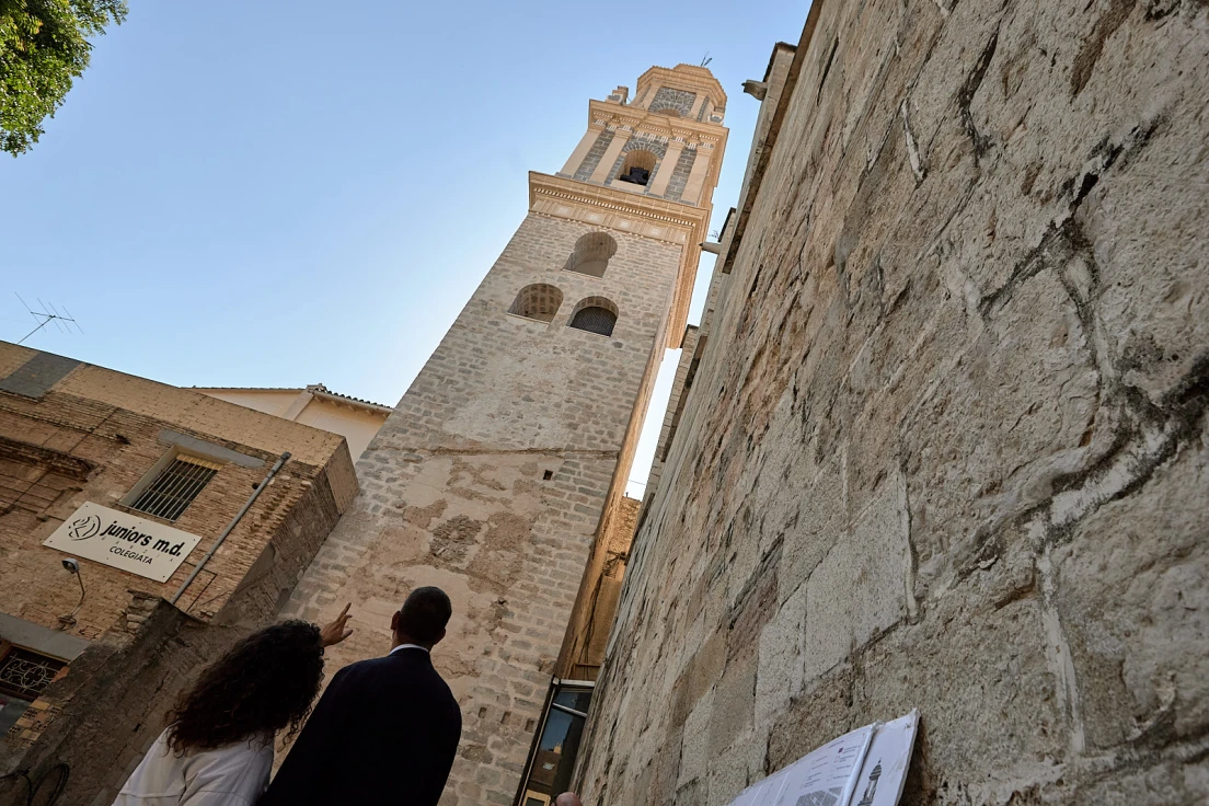 La restauración del campanario de la Colegiata de Gandia entra en su fase final