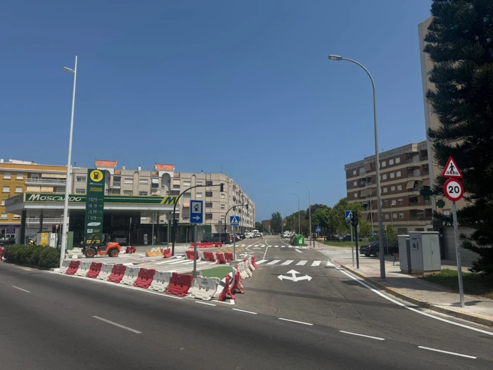 Gandia reabre hoy al tráfico la intersección entre la avenida del Puerto y la del Grau