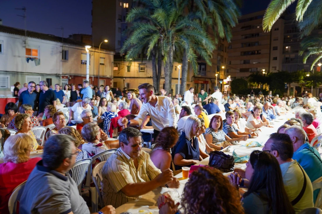 Más de 400 personas asisten a la cena de verano del Partido Popular en Gandia