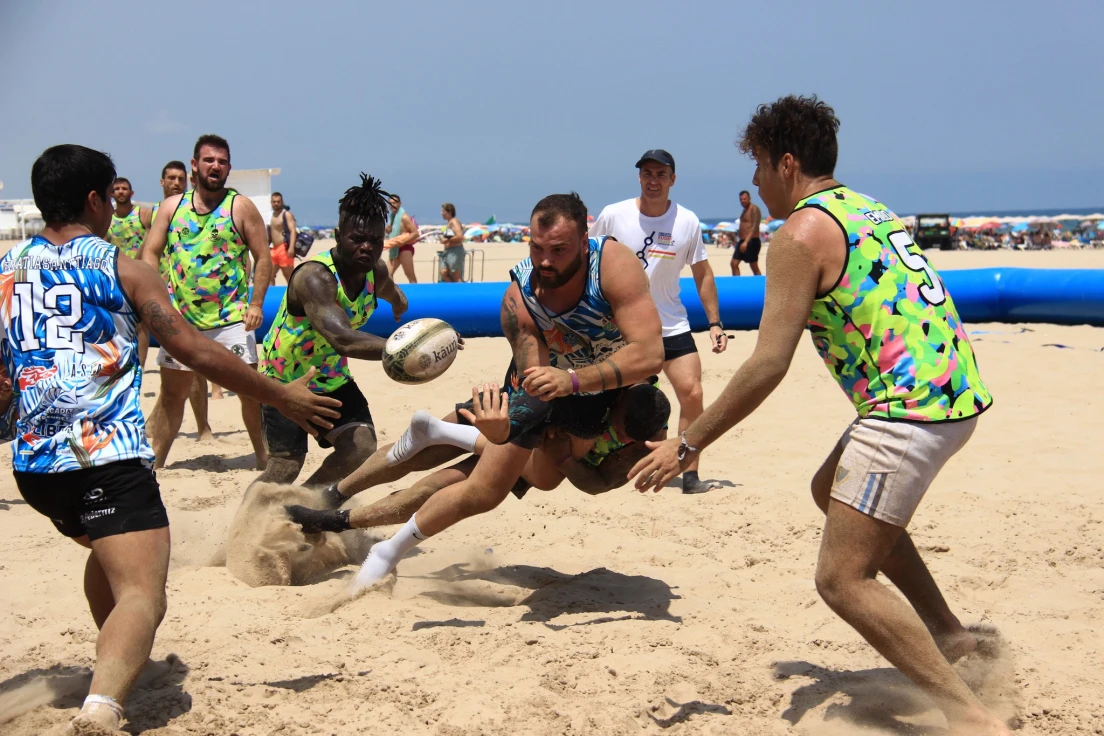 La playa de Gandia vibró con el Torneo Rugby Seven Safor