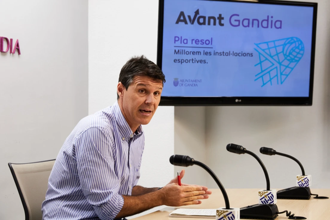 Jesús Naveiro acusa al PP de Gandia de "alarmismo apocalíptico" en materia deportiva