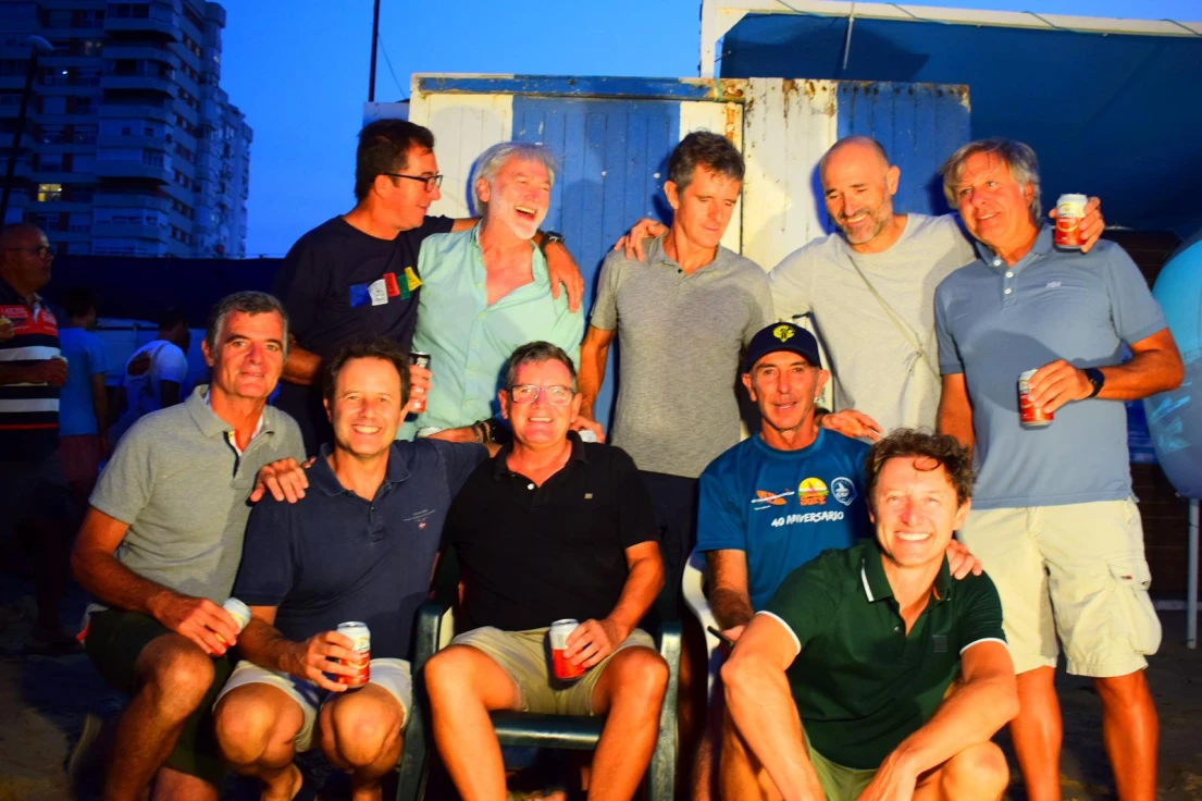 Gandia Surf celebra su 40 aniversario recordando cuatro décadas de deporte, mar y amistad