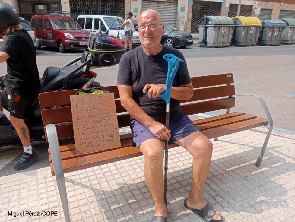 Servicios Sociales de Gandia ayudará a Joaquín para que pueda cobrar su pensión