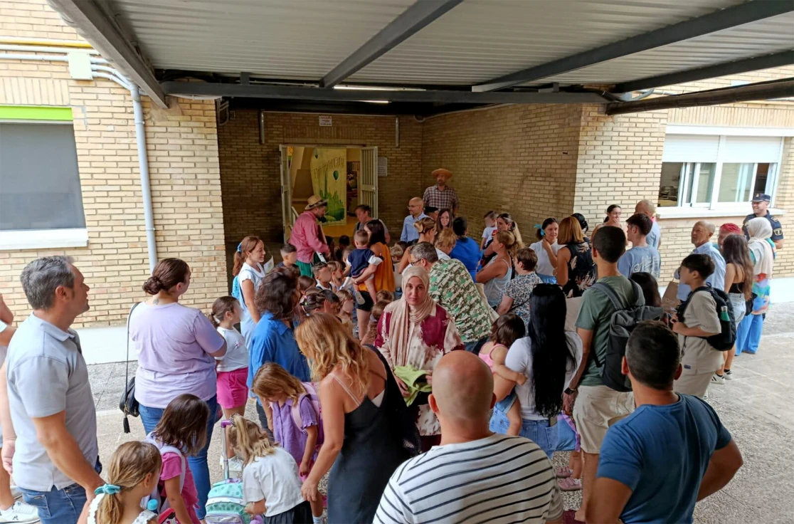 Comienza el curso escolar en Oliva, hoy martes, con total normalidad